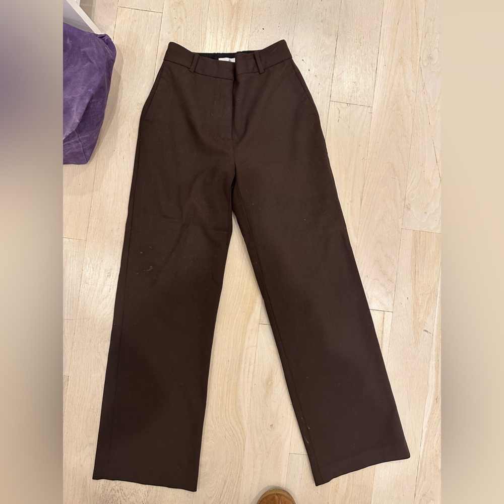 Aritzia effortless pants